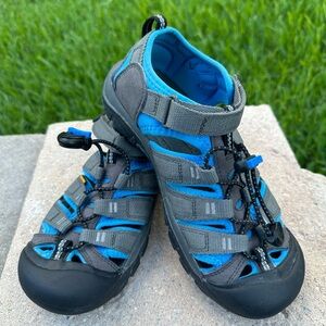 Fun and Adventurous Keen® Kids Newport H2 Shoes 🌞🌊